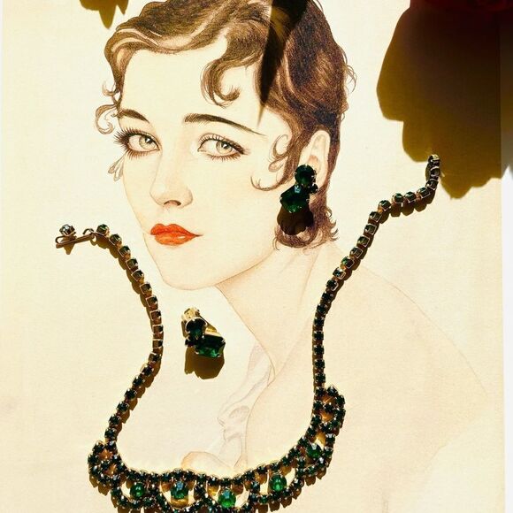 ♥️ Emerald green rhinestone necklace, earrings parure set 1950s PRICE FI… - Picture 2 of 15